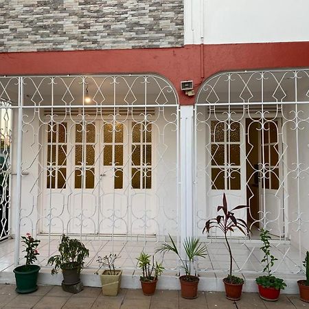 Apartamento Chez Marc Les Abymes Exterior foto